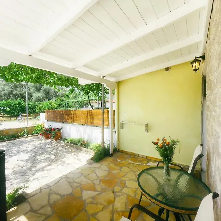 Apartament Dionysia *