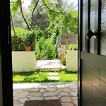 Dionysia Apartment *