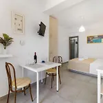 Dionysia Apartment *