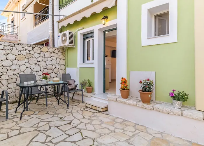 Dionysia アパート